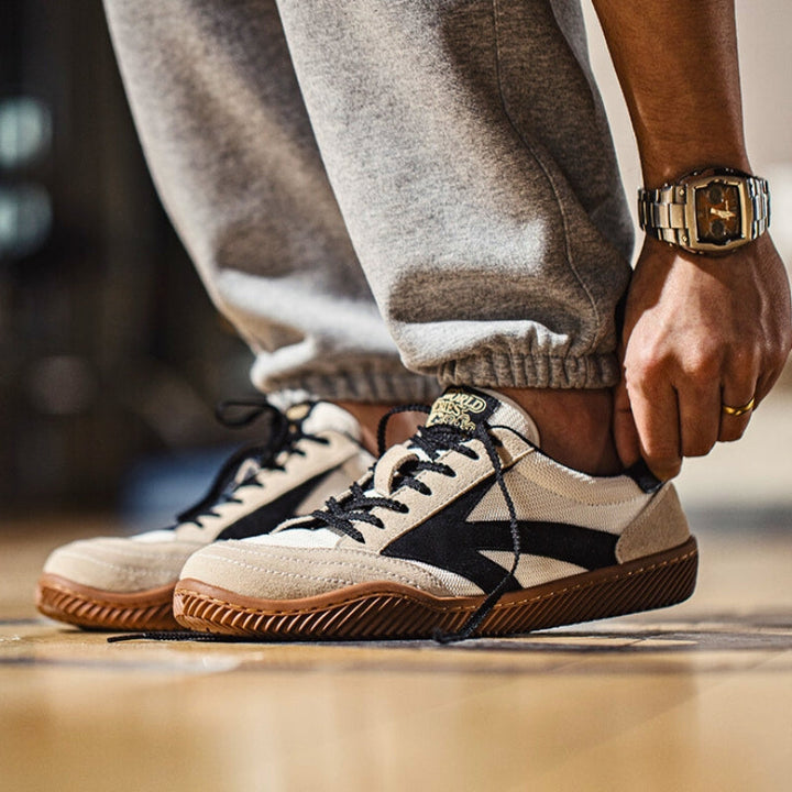 Thomas | Lace-Up Classic Sneakers