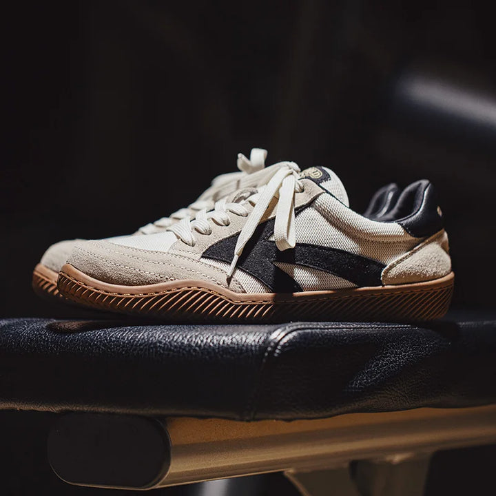Thomas | Lace-Up Classic Sneakers
